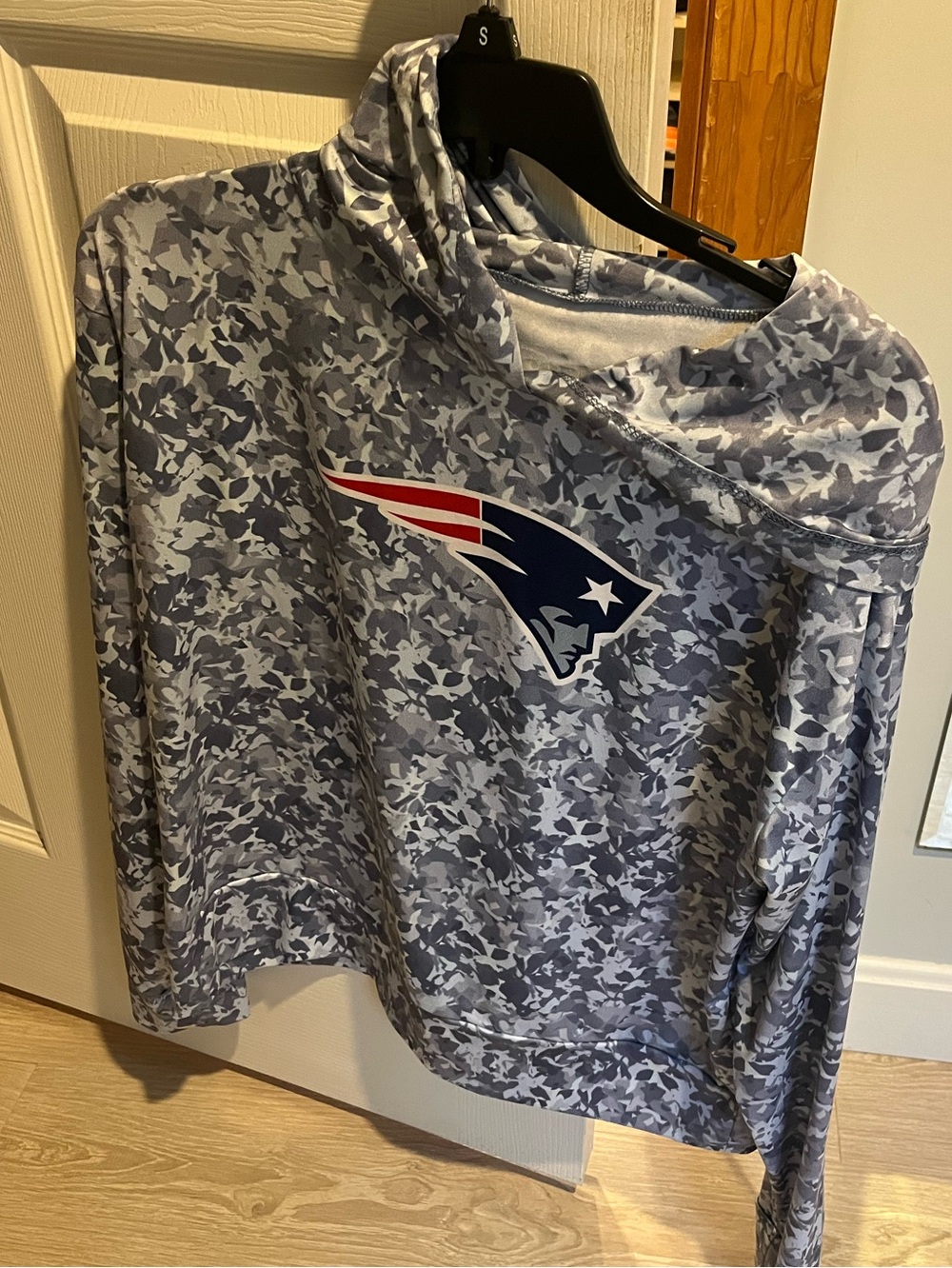 New England Patriots Camo Pullover Hoodie- lightweight tech